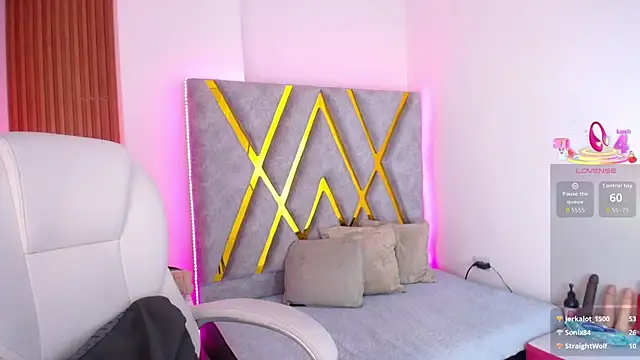 Lizza_Jones webcam