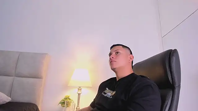 Chriss_Diamond webcam