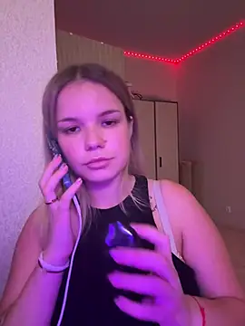KimEvanss webcam