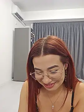 RedHeadFoxy webcam