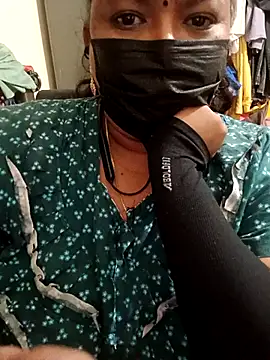 TamilAmmu89 webcam