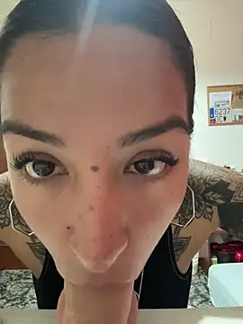 _antonella_dreamss webcam