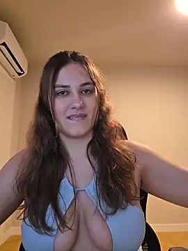 MiaRides19 live cam on StripChat