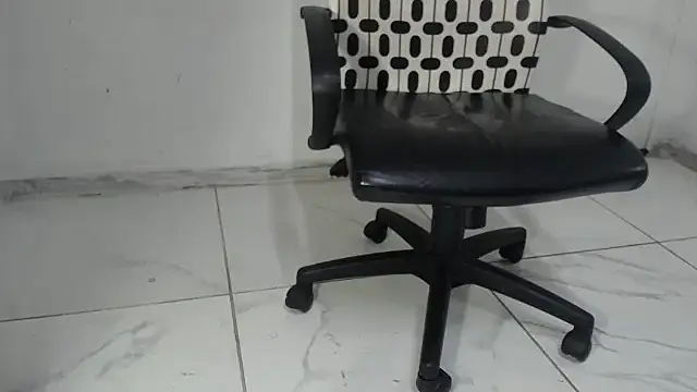BootySoYummyX webcam