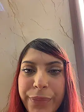 GiaRedd webcam