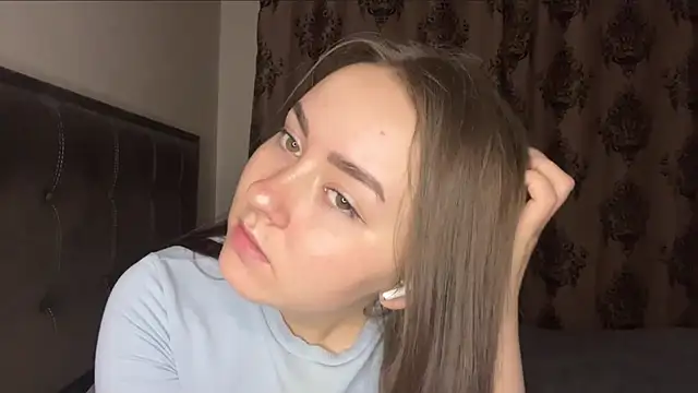 SelenaBrook webcam