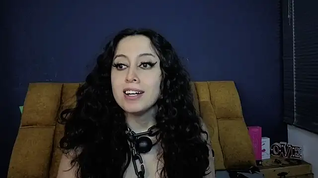 KendraaSimons webcam