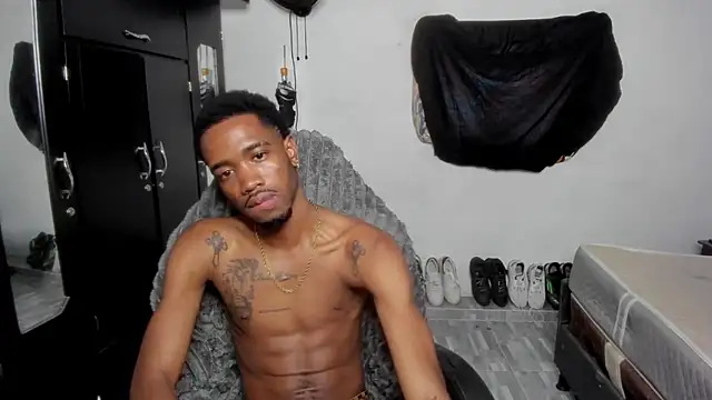 Kofi_exotic_2 webcam