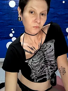 LaFemmeCyberObscura webcam