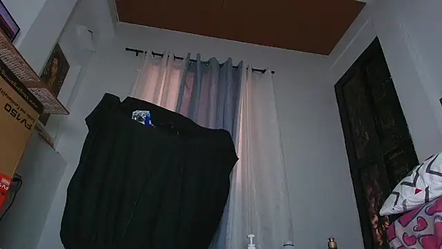 s-sweett live cam on StripChat