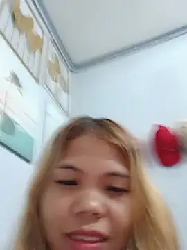 Sexxie_Ella22 live cam on StripChat