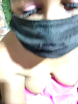 V-Queen-Riya live sex cam
