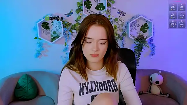 liana_kisses webcam