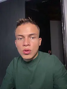 _Leo_Boy webcam