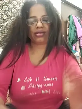 SWEETY01990 webcam