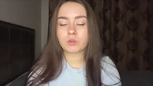 SelenaBrook webcam