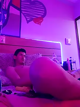 cheekyboyx webcam