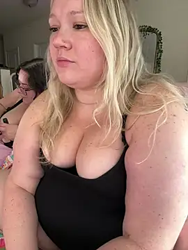 PiggyRose webcam