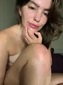 FionaLaNice webcam