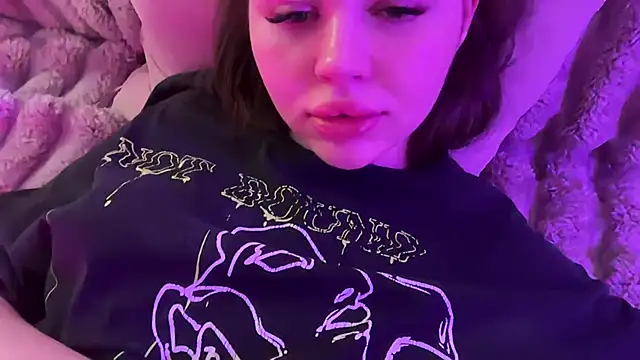 AlmaryKim webcam