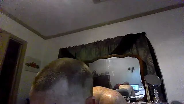 Lovemcurvy69 webcam