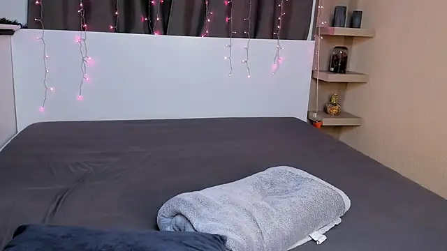 LuluTreats webcam
