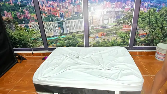 SadieAndAxel webcam