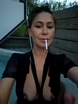 CelynaRoss webcam