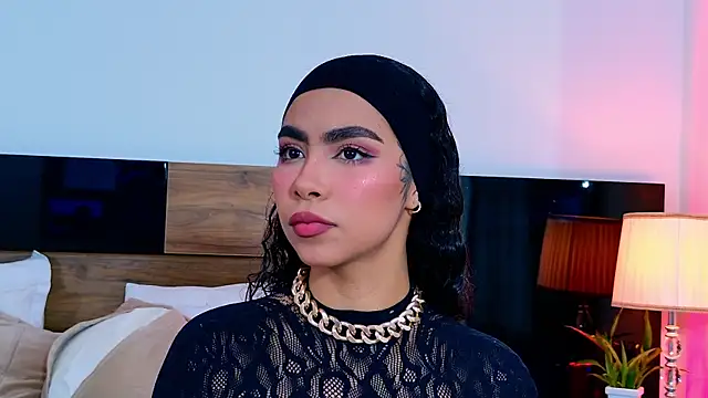 TamaraMontiel live cam on StripChat