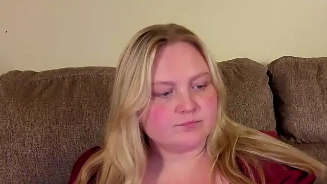 PhatAssBlond webcam