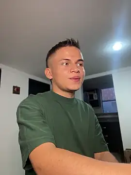 _Leo_Boy webcam