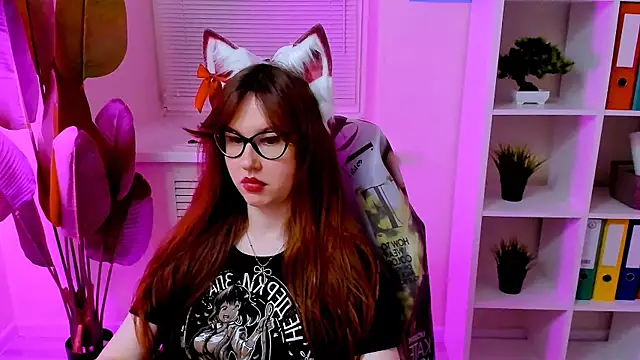 CarolGiggly webcam