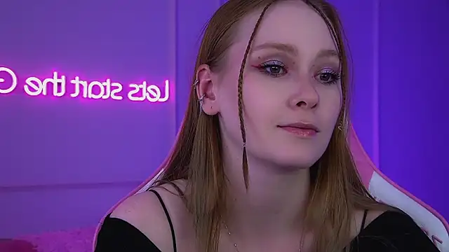 AgataFoxley webcam