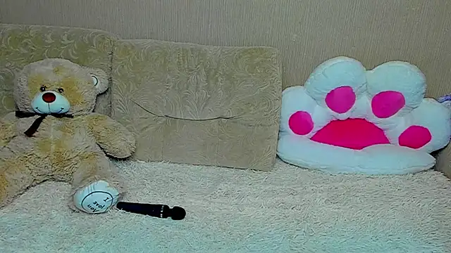 little_sweet_kittens (G young) - HUGE ANAL PLUG