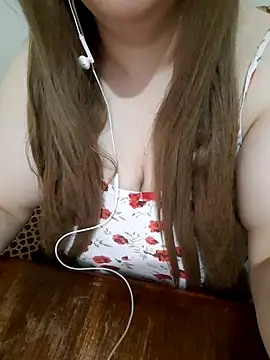 Madam_bezzzoul webcam