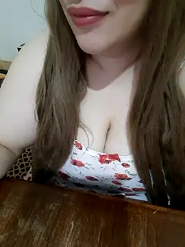 Madam_bezzzoul webcam