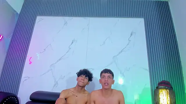Dhante_23cm live cam on StripChat