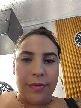 LizzRouse live cam on StripChat