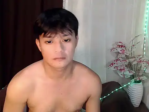kingdomcum96 live sex cam