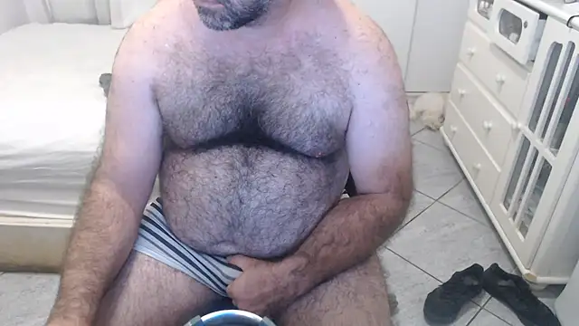 mysterbearmg (Ask my age) - CUM IN GOAL - Add Inst - Mysterbearmg