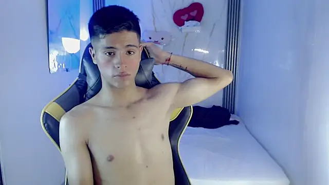 Ascii_one live cam on StripChat