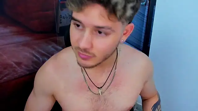rayan_lynx - Rayan_lynx's free webcam - UK Sex Cams