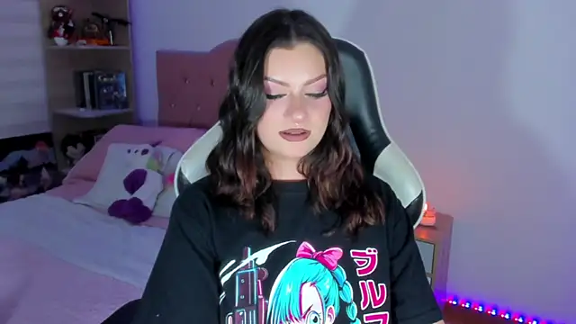 OphelianaRose33 webcam