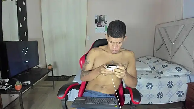 Toptony22 webcam
