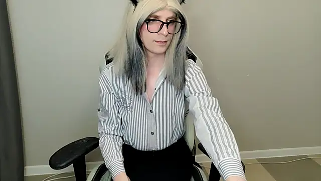 FoxyPuff webcam