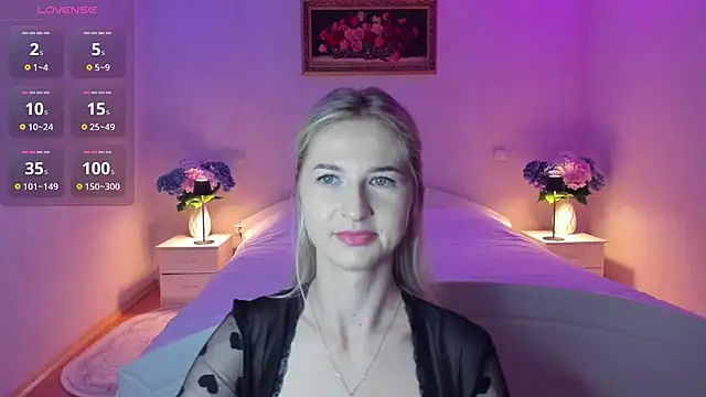 Julie_Blaze webcam