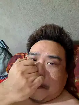 Bombom221188 webcam
