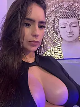 Mau_White webcam