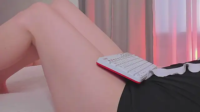 Camilla_Rowen live cam on StripChat