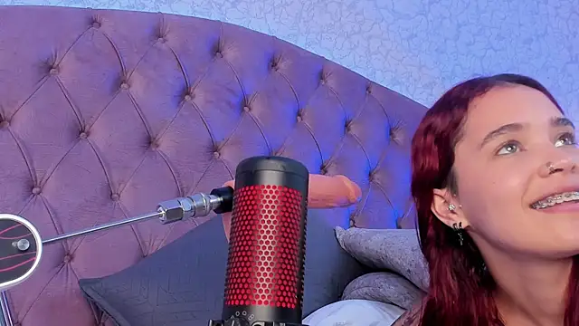 camilaa_smith_ (F teen) - oil in my ass